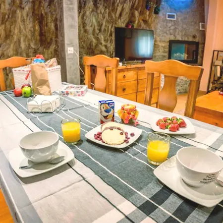 Casas En Omanuela By Villamya * La Omañuela